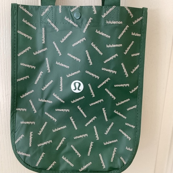 Lululemon Green Shopping Bag - Picture 2 of 2